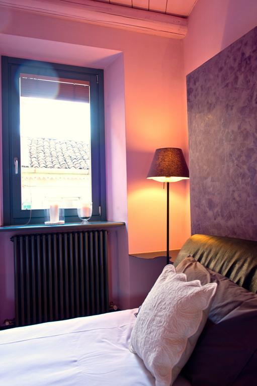 Casa Rossa - Bymyhomeincomo Cernobbio Habitación foto
